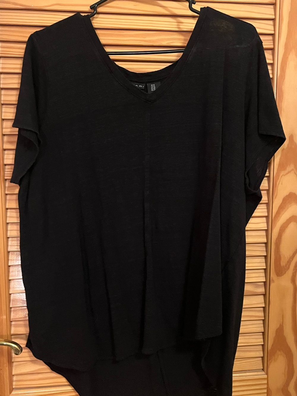 Tahari 100% Linen Drop Tail Black V-Neck Short Sleeve Women's Top 1X